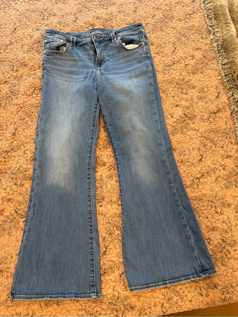 American Eagle Outfitters Low Rise Flare Jeans SZ 14